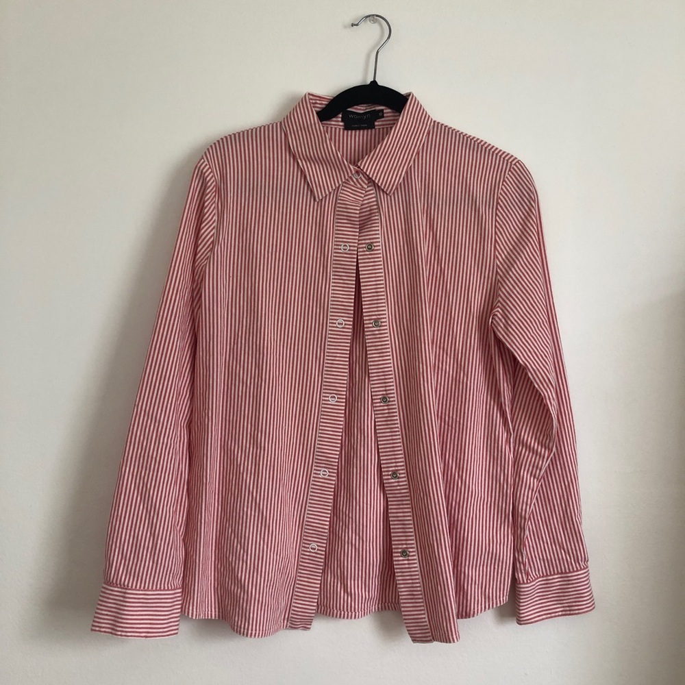 Red and white stripped button up long sleeve